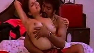 Mallu Aunty Oil Massage