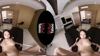 Sister’s Lips I Can’t Resist