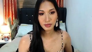 Amateur shemale tranny in solo video